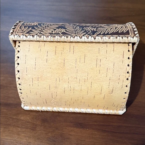 Handcrafted Brown Bread 🍞 🥯🥖🥨🥐 Wooden Storage Box - Picture 5 of 7